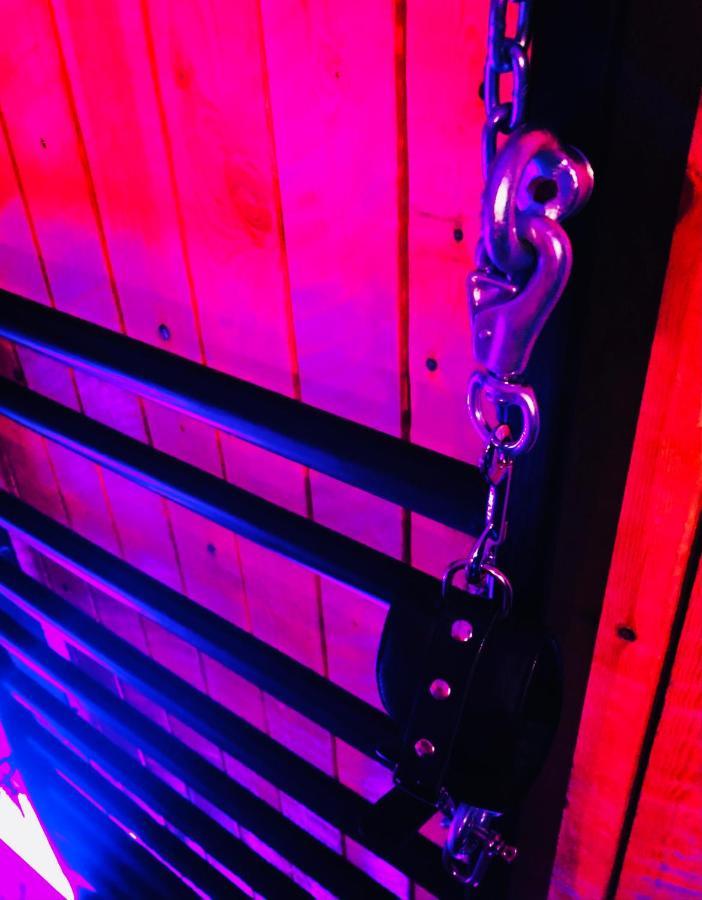 Secret Room Votre Love Room Coquine Et Insolite En Espace Privatif A Tournai Luaran gambar