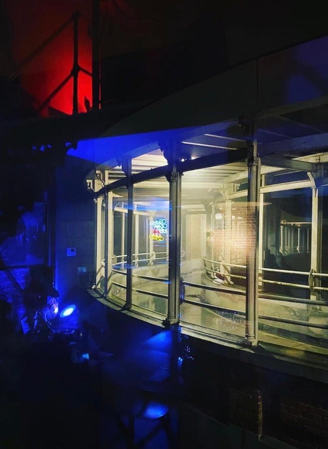 Secret Room Votre Love Room Coquine Et Insolite En Espace Privatif A Tournai Luaran gambar