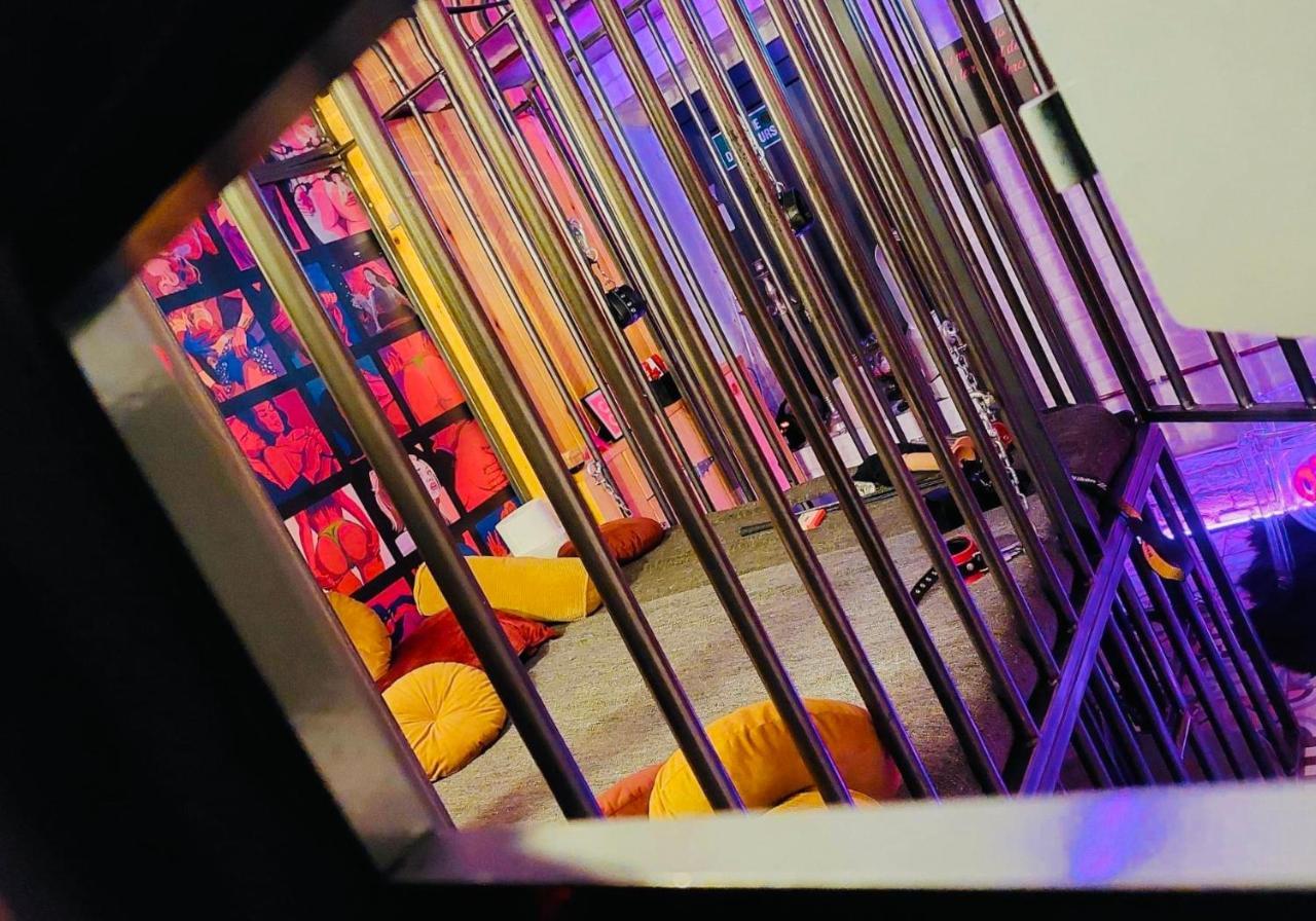 Secret Room Votre Love Room Coquine Et Insolite En Espace Privatif A Tournai Luaran gambar